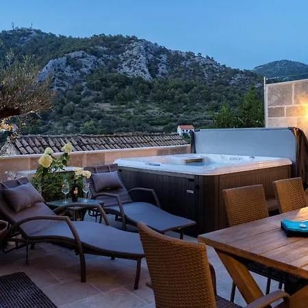 Magical Hvar 5 Bedrooms Aurelia Beautiful Views Outdoor Jacuzzi Hvar Town
