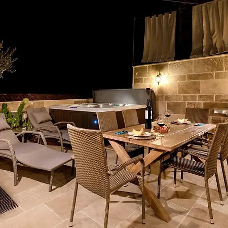Magical Hvar 5 Bedrooms Aurelia Beautiful Views Outdoor Jacuzzi *